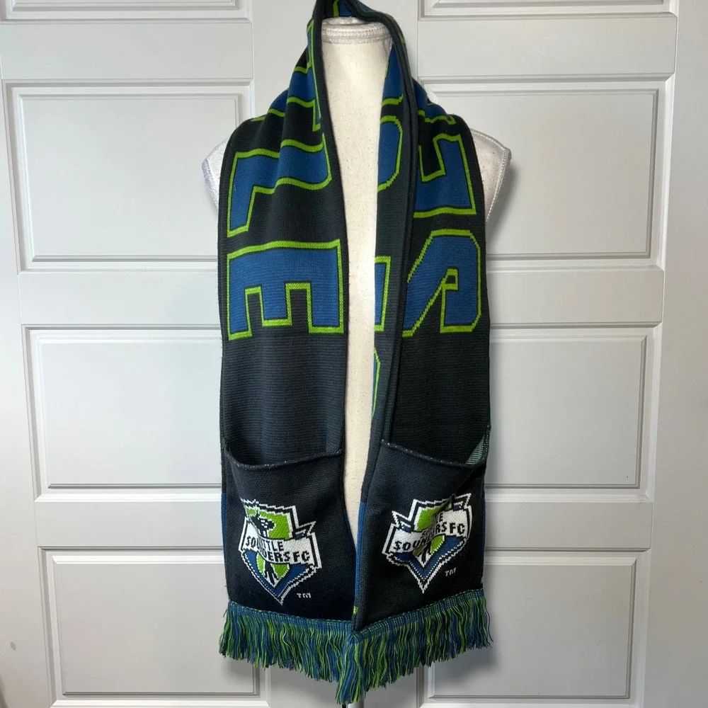 Seattle Sounders FC Adidas Knit Scarf Pockets Blue‎ Green Gray Fringe
